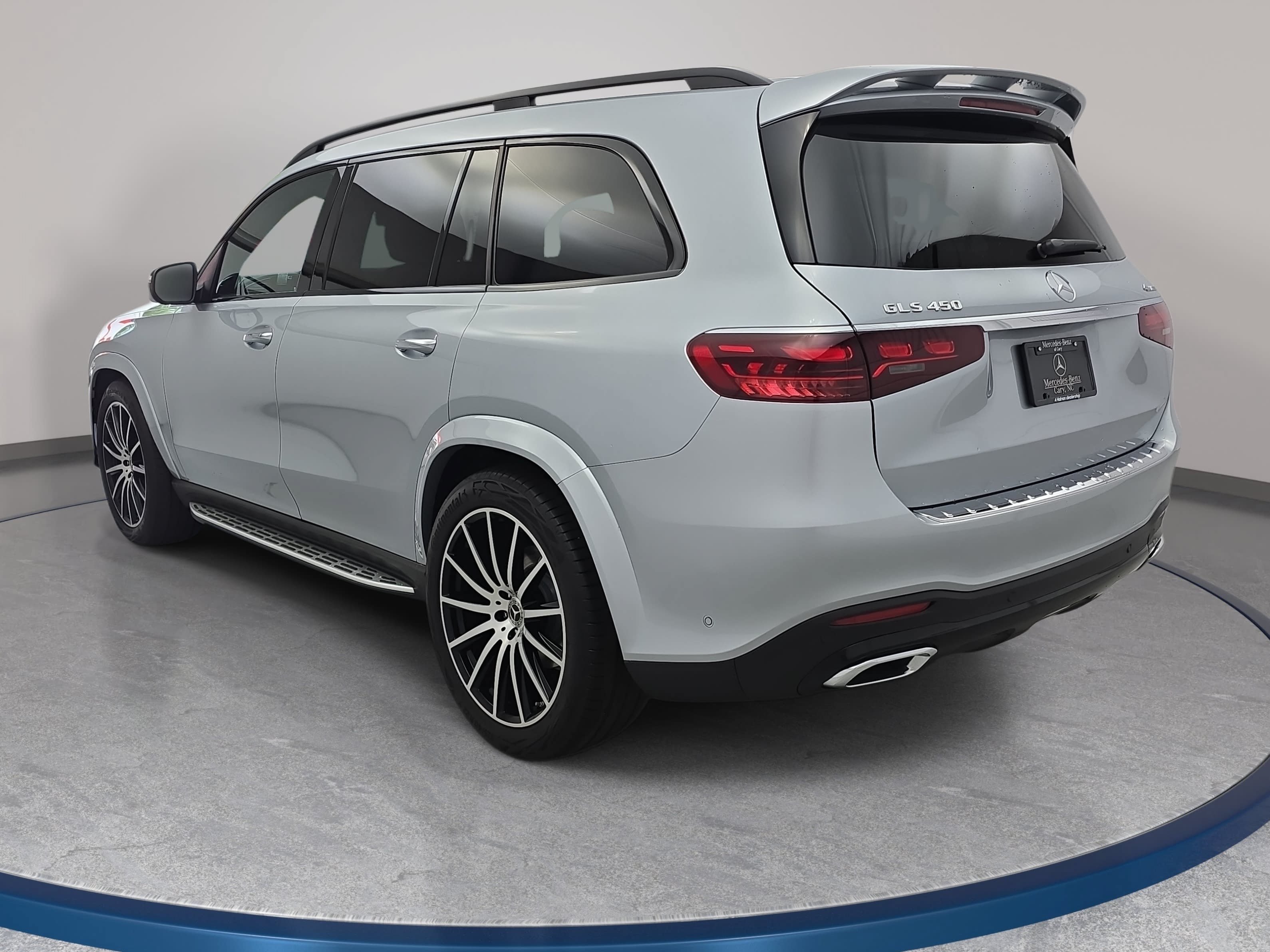 Certified 2026 Mercedes-Benz GLS 450 4MATIC image 7