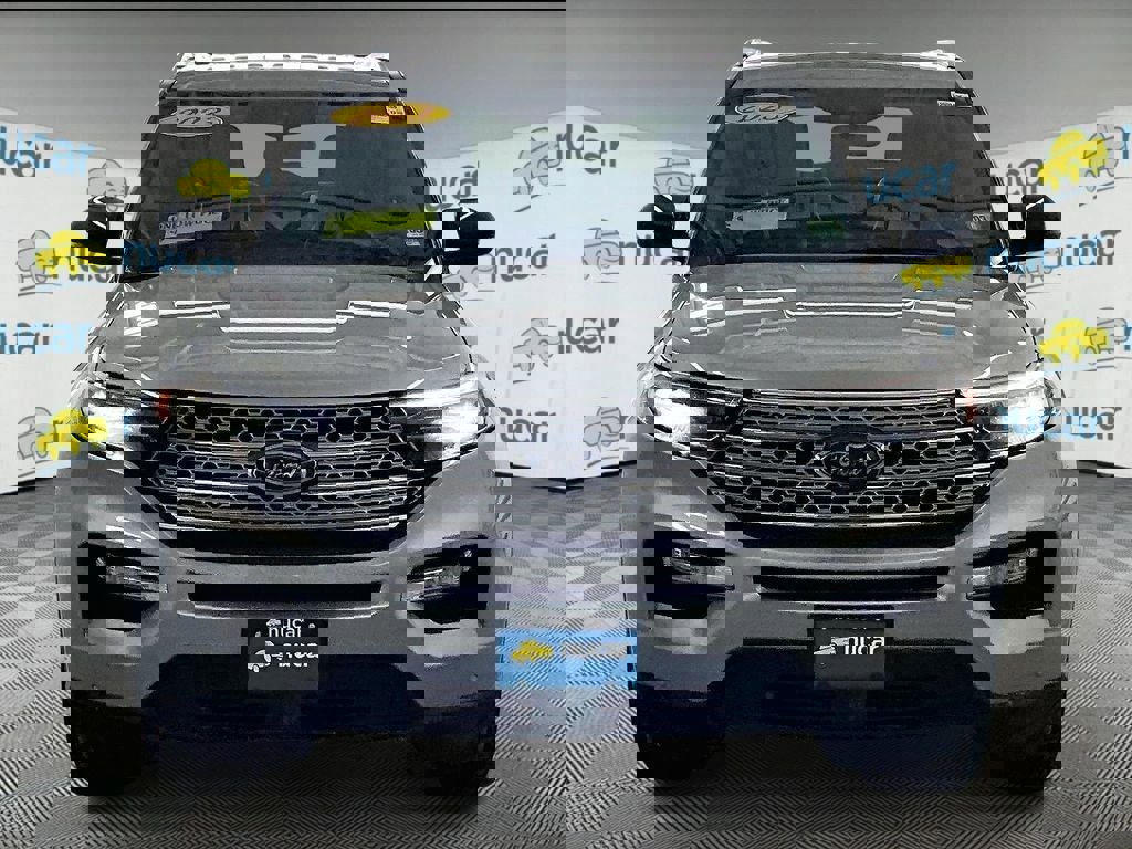 Used 2023 Ford Explorer Limited w/ Equipment Group 301A AWD/4WD image 2