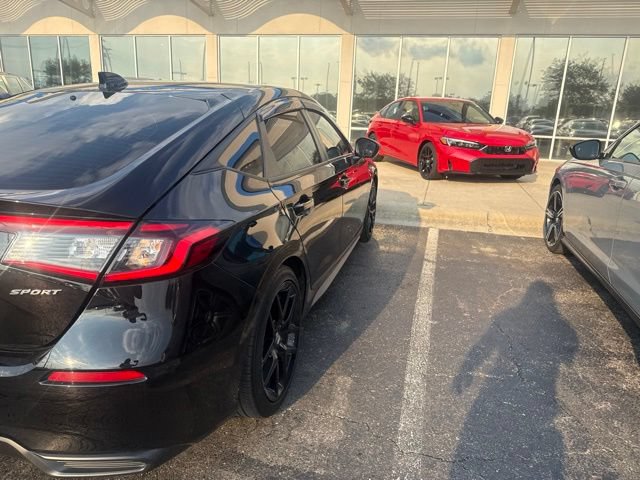 Used 2023 Honda Civic Sport image 2