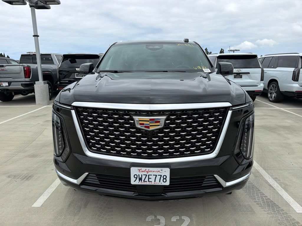 Certified 2026 Cadillac Escalade ESV Luxury RWD image 1