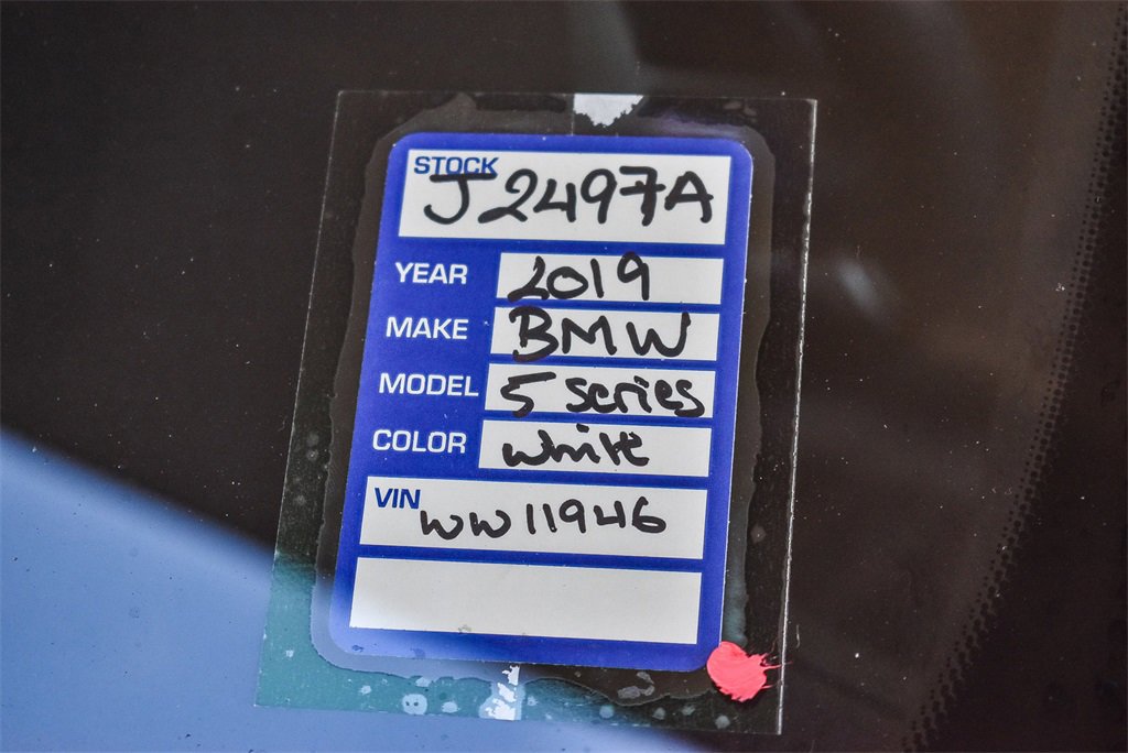 Used 2019 BMW 540i w/ M Sport Package image 29