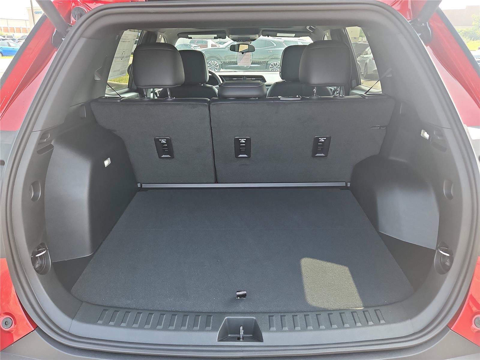 New 2027 GMC Terrain Elevation w/ Elevation Premium Package FWD image 8