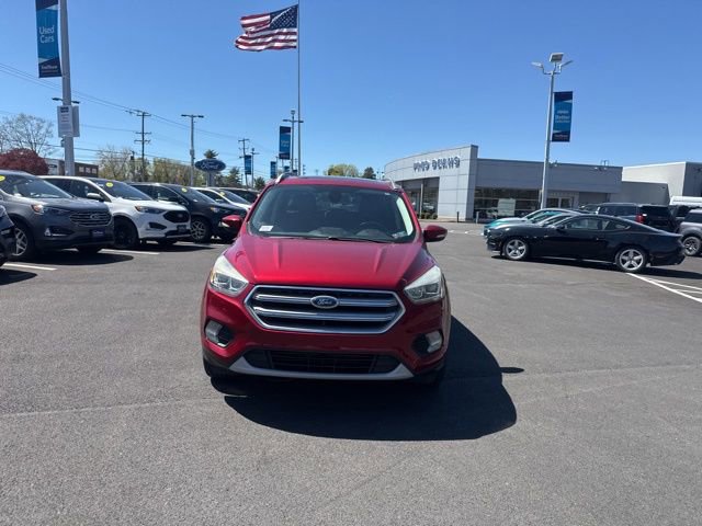 Used 2017 Ford Escape Titanium image 2