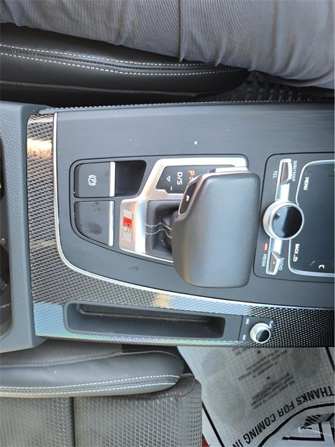 Used 2020 Audi SQ5 Premium Plus w/ Premium Plus Package image 19