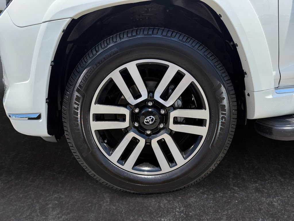 Used 2023 Toyota 4Runner Limited AWD/4WD image 9