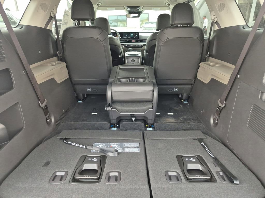 New 2026 Kia Carnival EX image 15