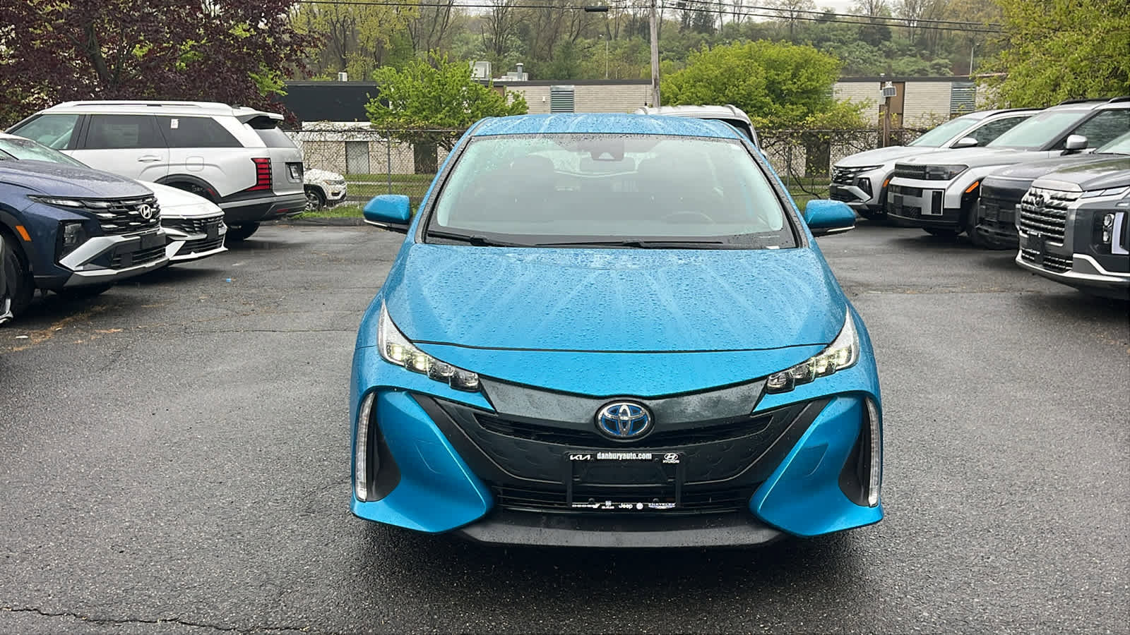Used 2020 Toyota Prius Prime LE FWD image 2