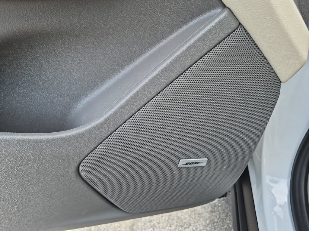 Certified 2025 Cadillac XT6 Premium Luxury w/ LPO, Floor Liner Package AWD/4WD image 12