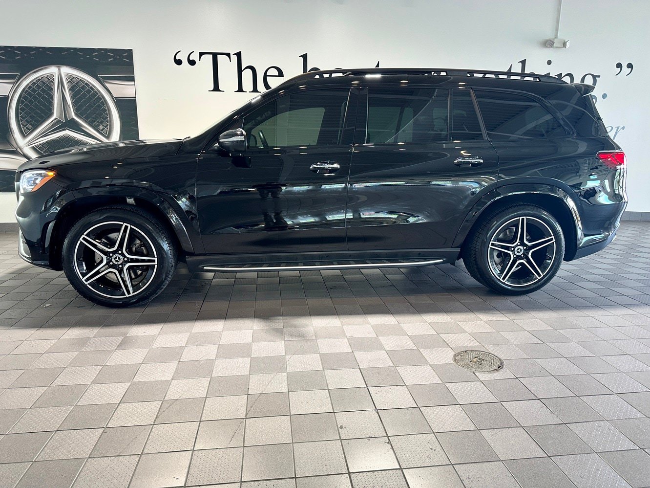 Certified 2023 Mercedes-Benz GLS 450 4MATIC image 7