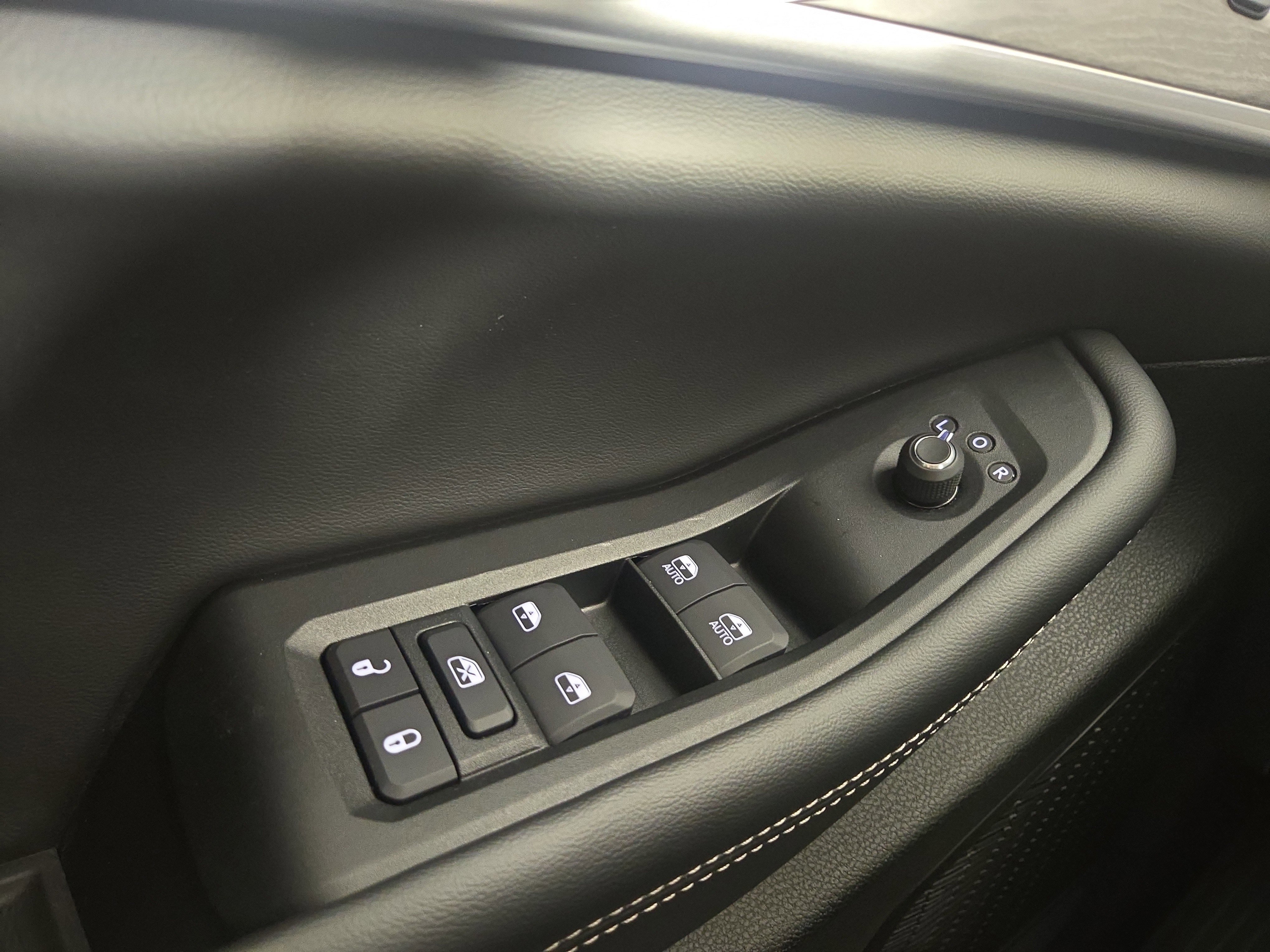 Certified 2024 Jeep Grand Cherokee L Limited image 34