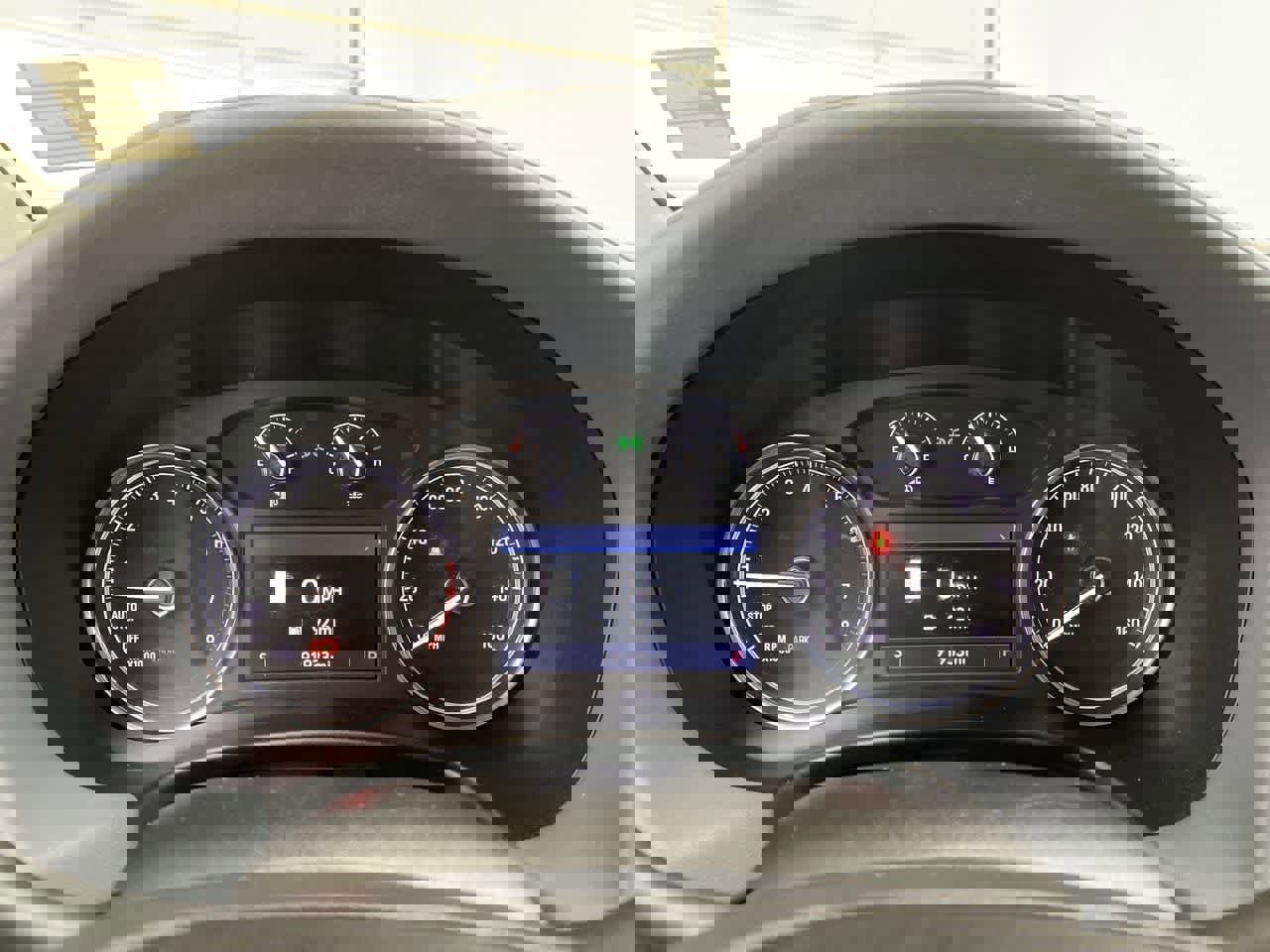 Used 2020 Buick Enclave Premium w/ Sun and Sites Package image 28