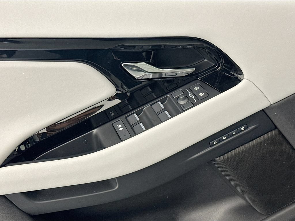New 2026 Land Rover Range Rover Evoque S AWD/4WD image 18