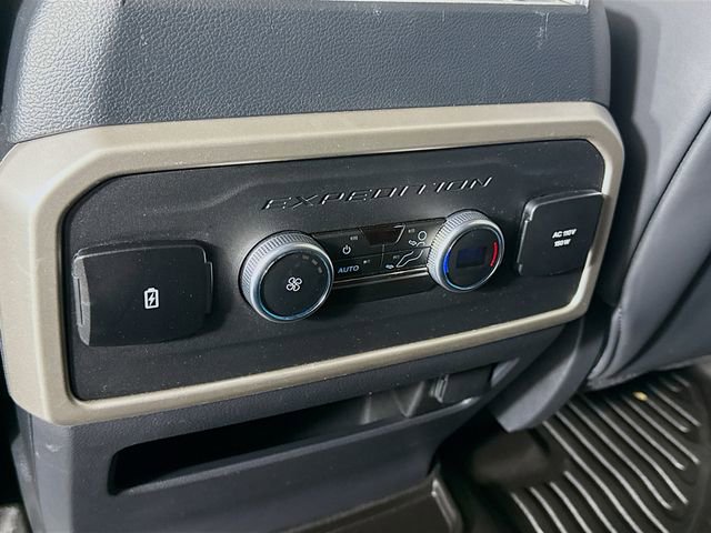 Used 2024 Ford Expedition Max XLT image 25