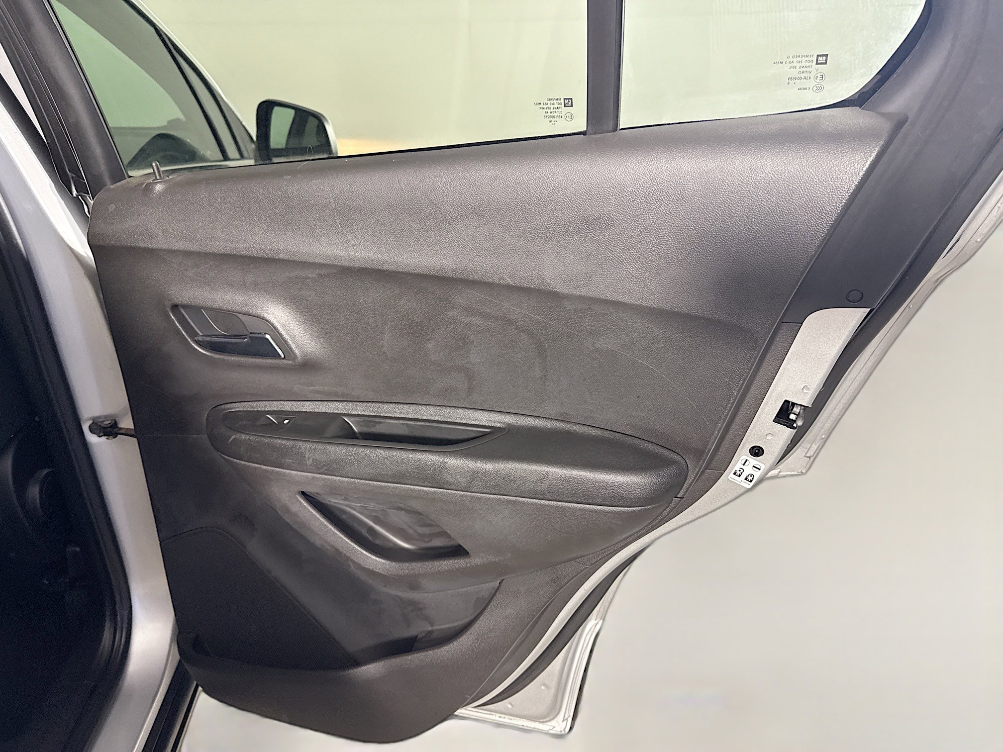 Used 2016 Chevrolet Trax LT w/ LT Sun and Sound Package image 27