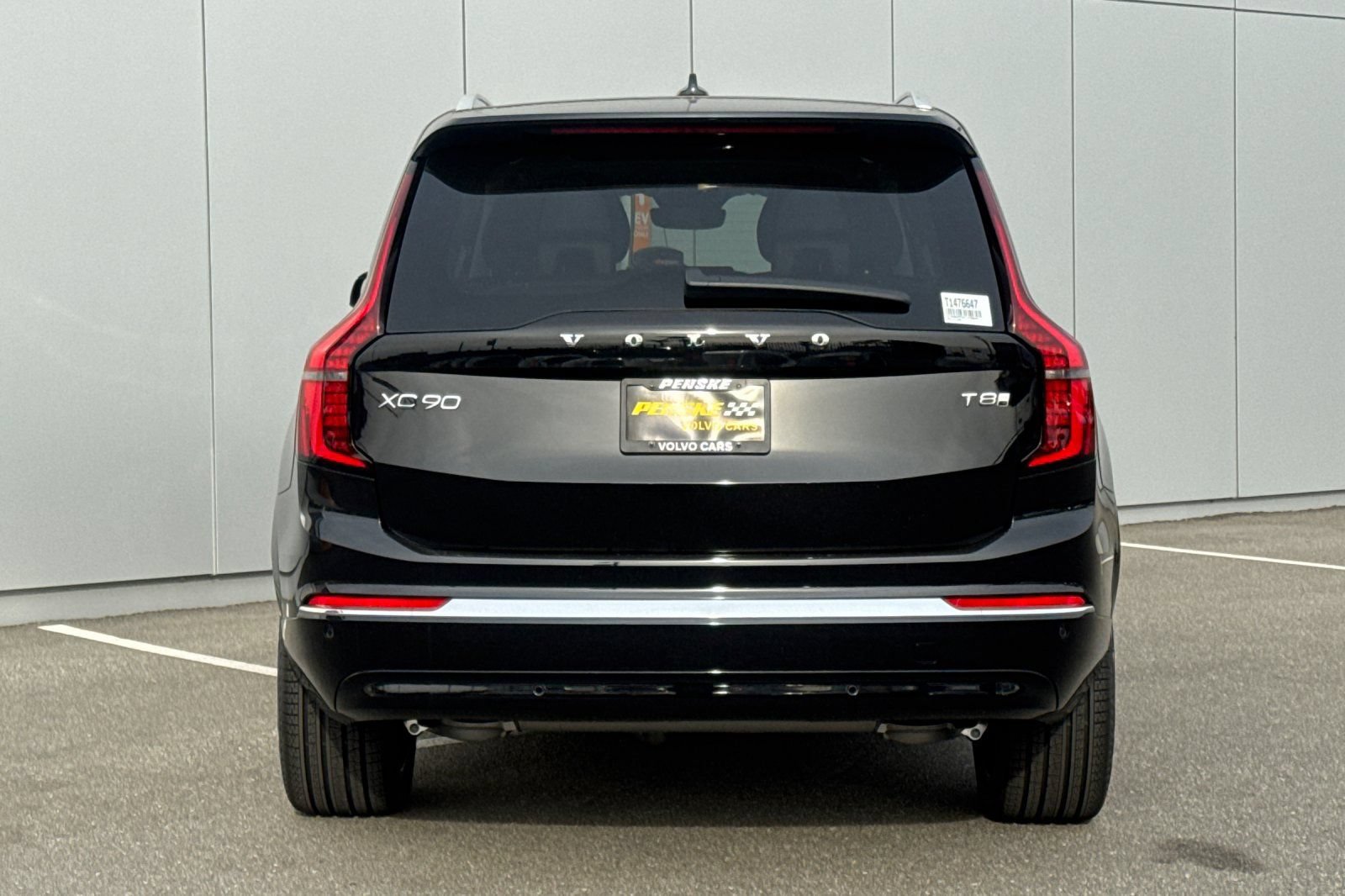 New 2026 Volvo XC90 T8 Ultra w/ Protection Package AWD/4WD image 4