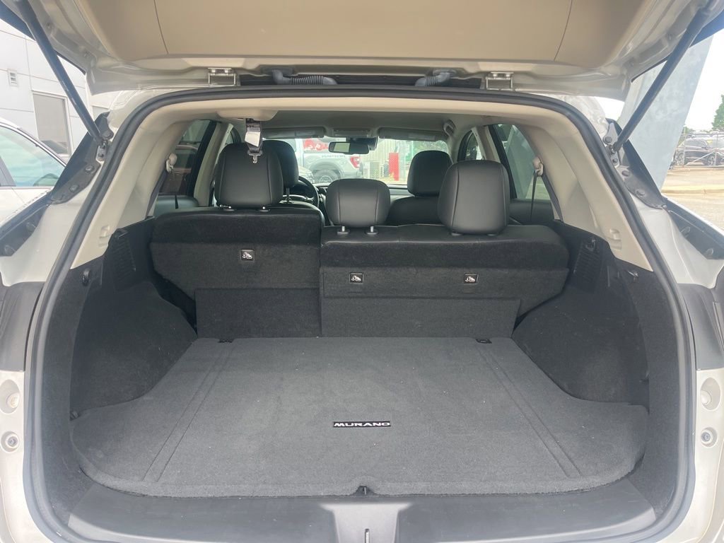 Used 2022 Nissan Murano SV FWD image 28