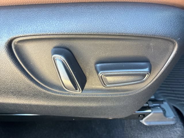 Used 2024 Toyota Grand Highlander AWD image 31