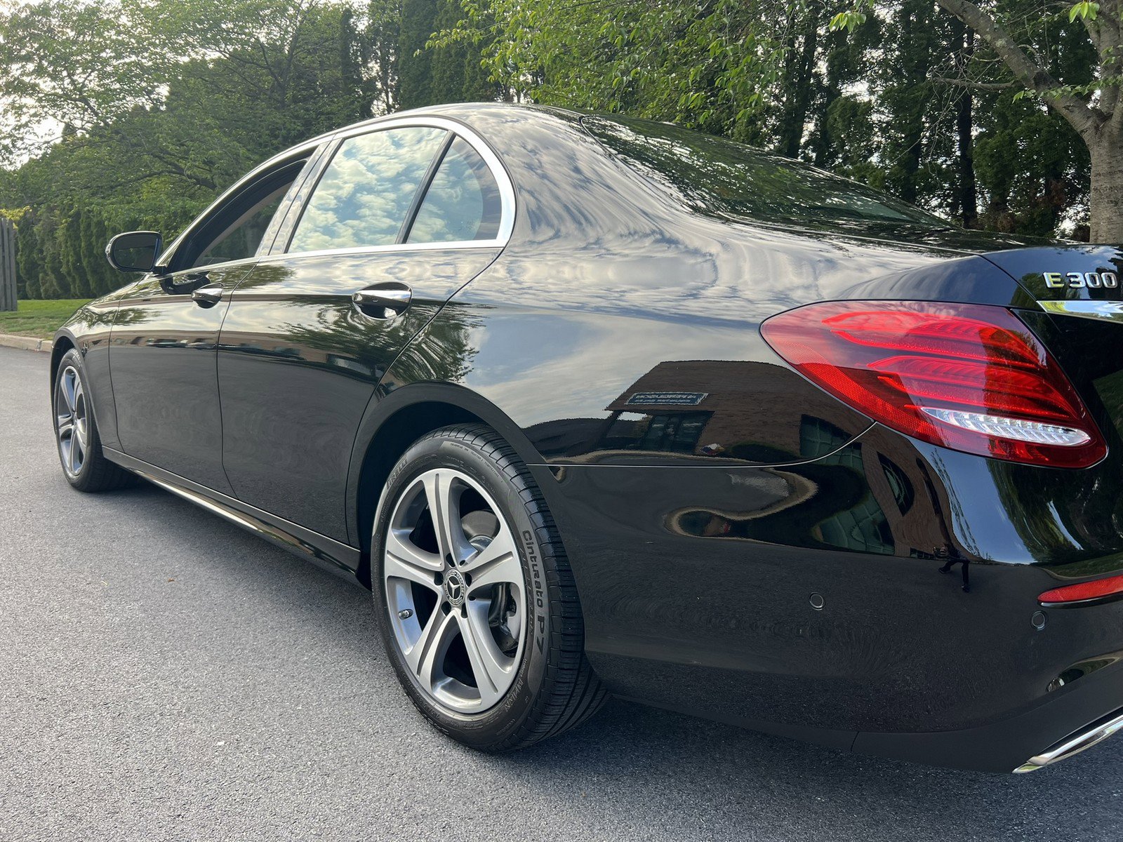 Used 2019 Mercedes-Benz E 300 4MATIC image 85