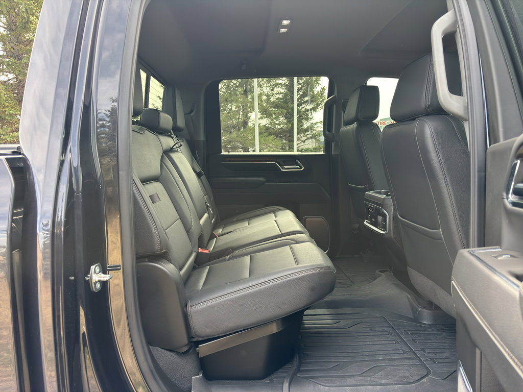 Used 2024 GMC Sierra 3500 Denali w/ Technology Package image 14