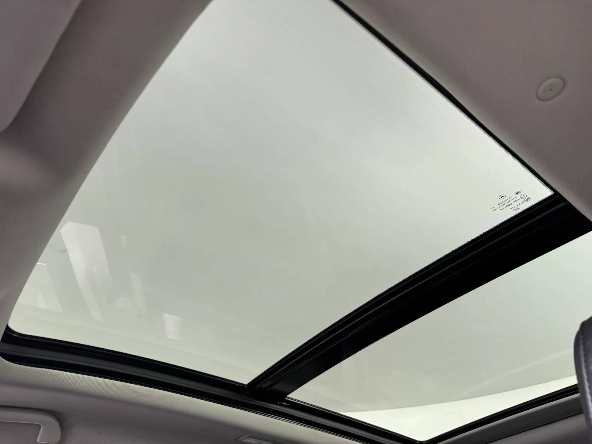 Used 2024 Acura MDX SH-AWD image 24