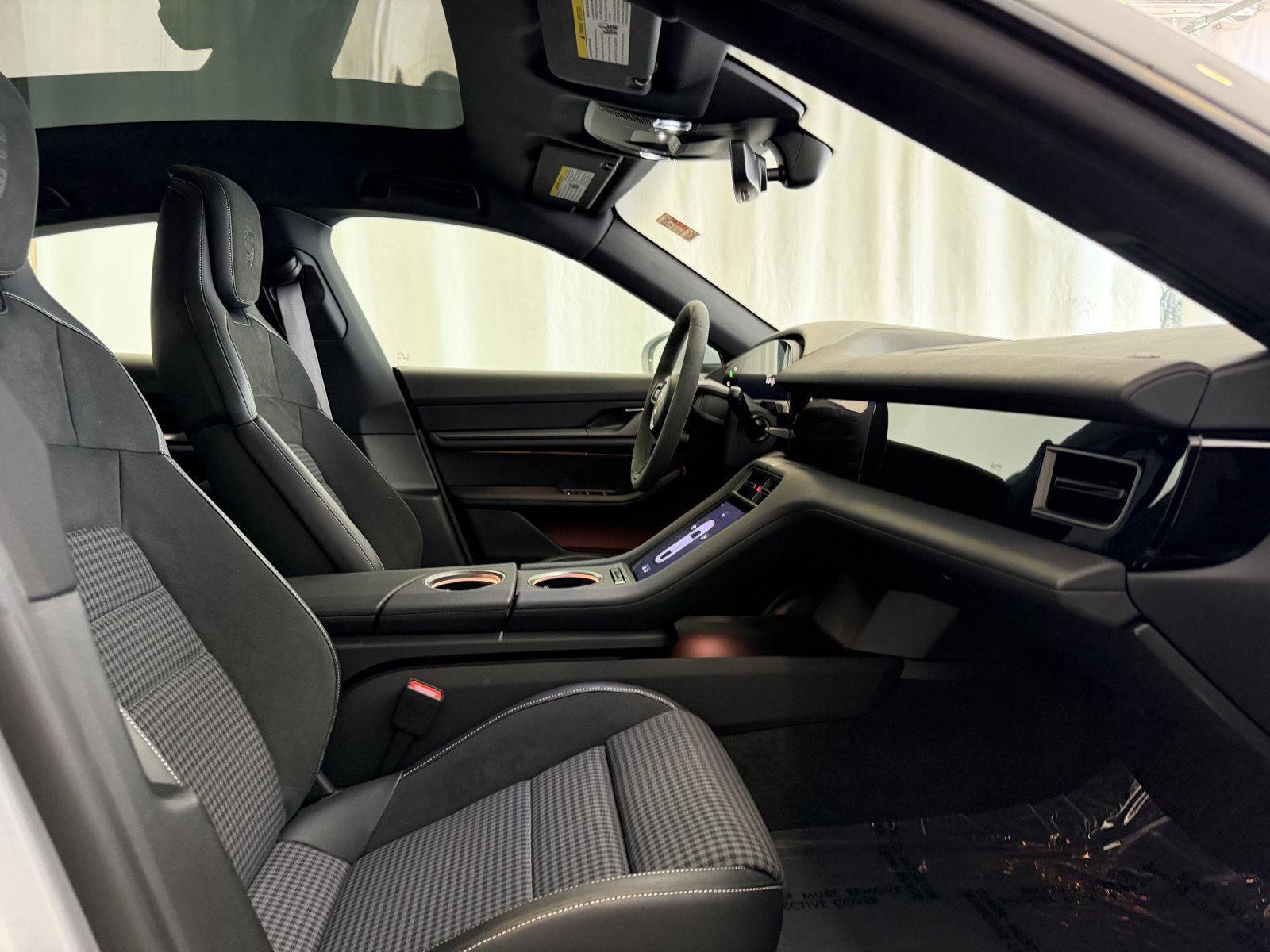 Certified 2025 Porsche Taycan image 16