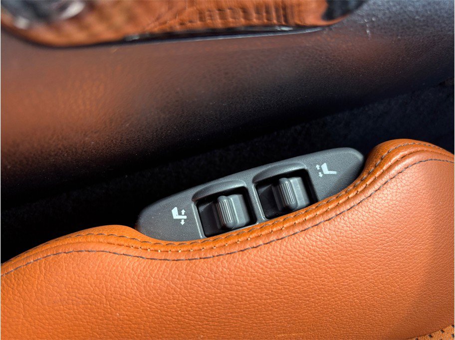 Used 2013 Nissan 370Z Touring w/ Sport Pkg image 34