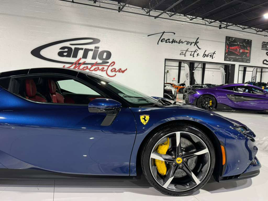 Used 2023 Ferrari SF90 Spider image 51