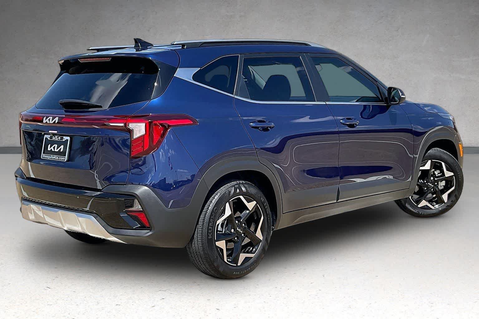 Certified 2026 Kia Seltos EX FWD image 20