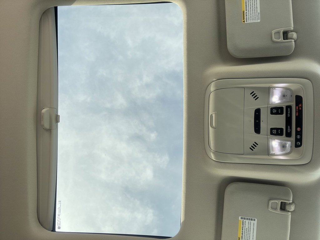 Used 2021 GMC Acadia Denali w/ Denali Technology Package image 28