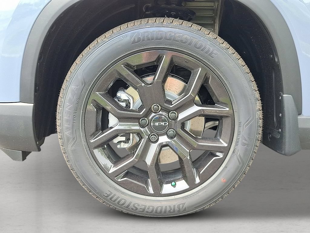 New 2025 Honda Pilot Touring image 10