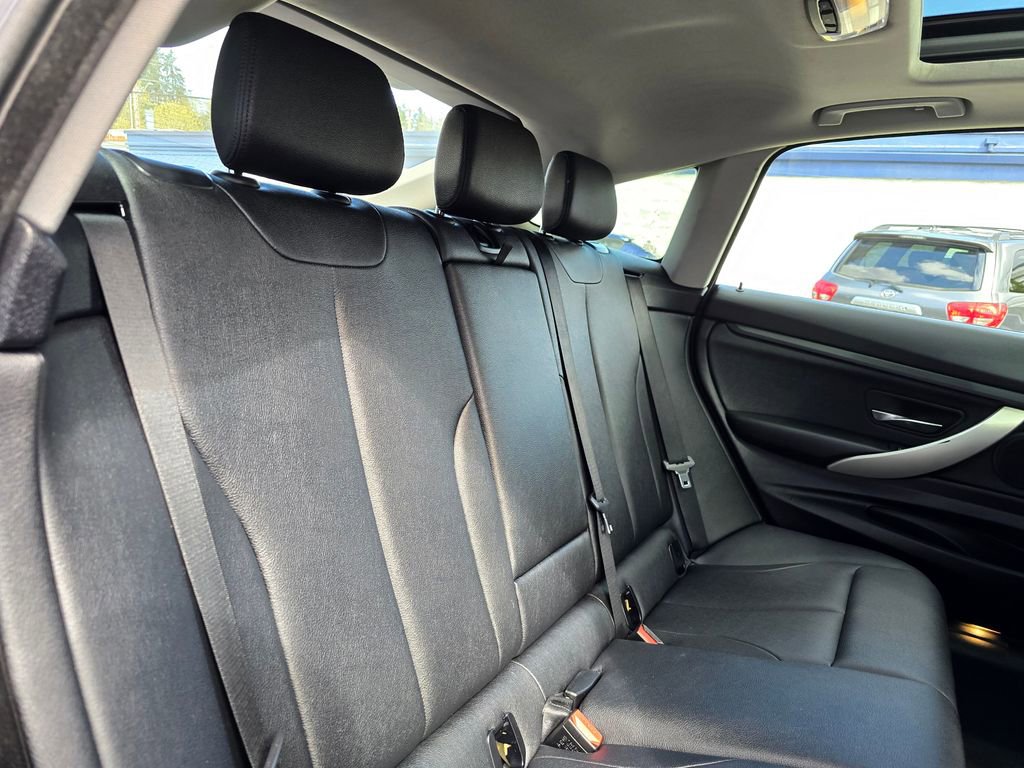 Used 2014 BMW 328i Gran Turismo xDrive image 15