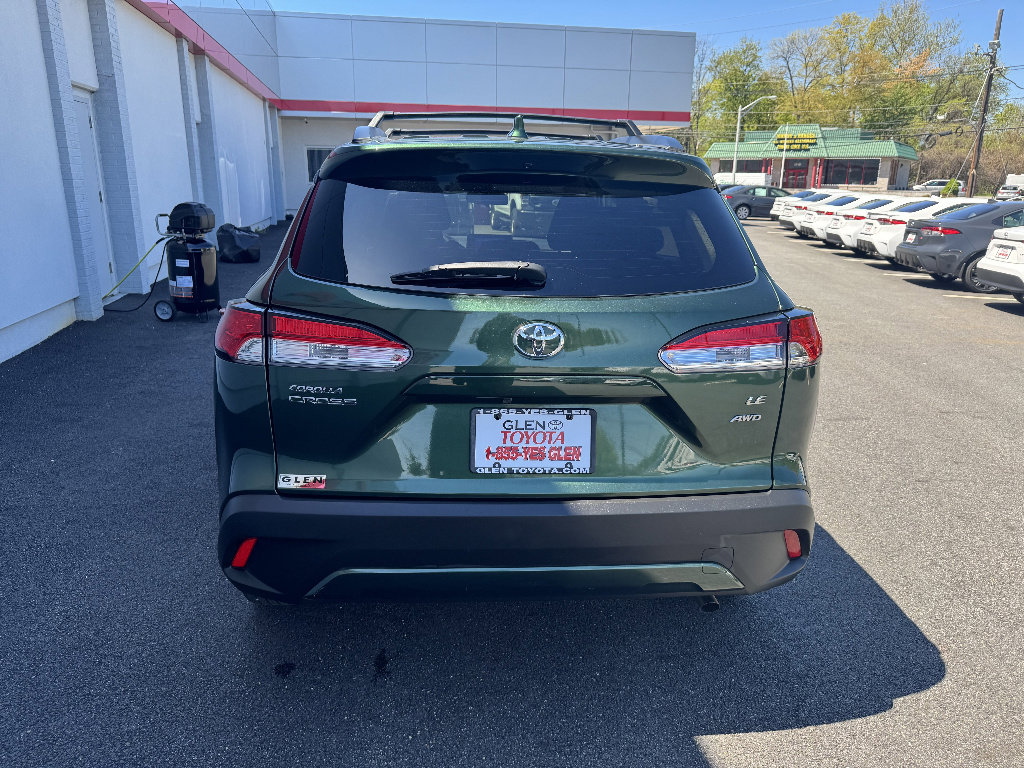 Certified 2024 Toyota Corolla Cross LE w/ Moonroof Package AWD/4WD image 6