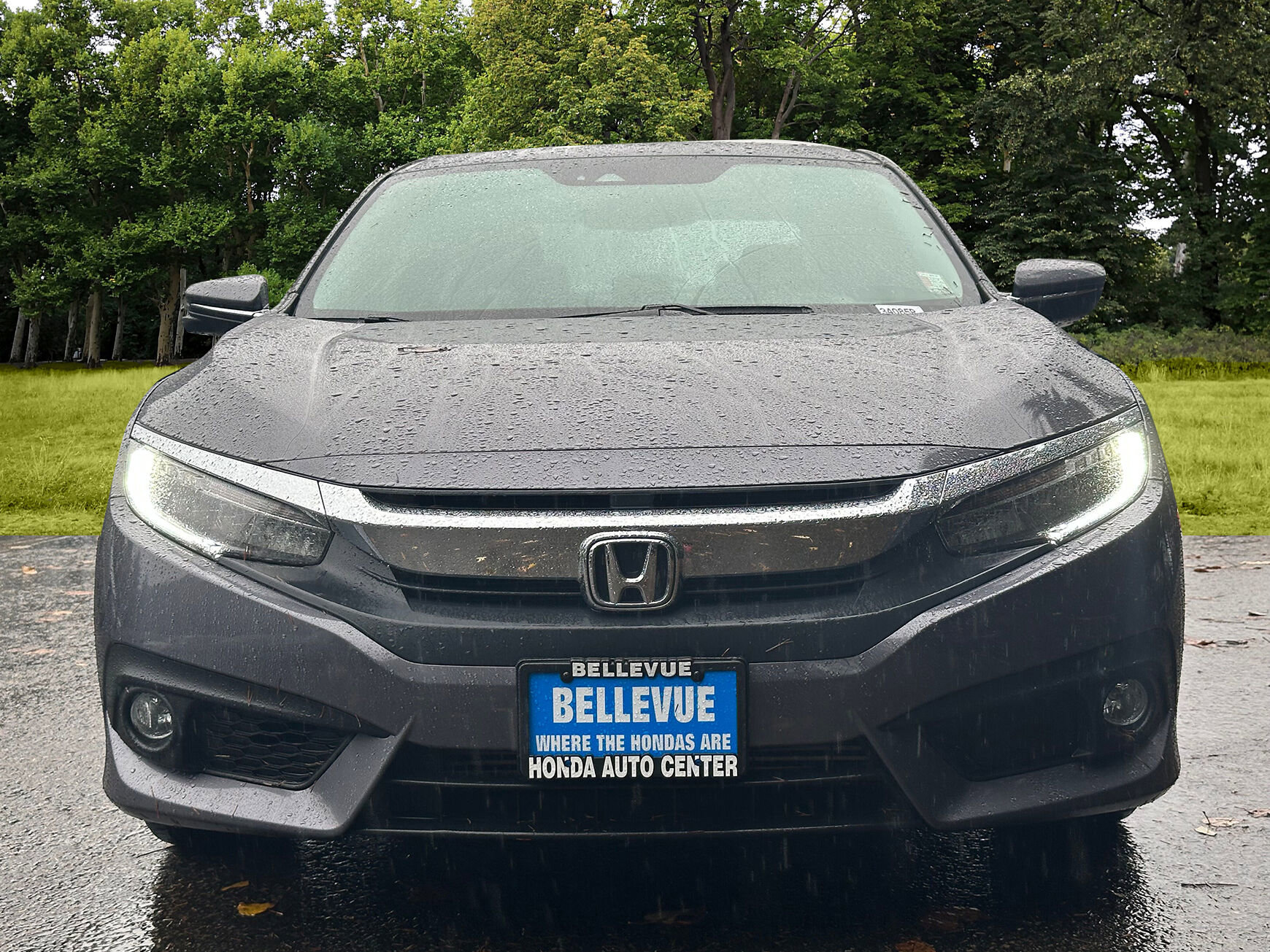 Used 2016 Honda Civic Touring image 2