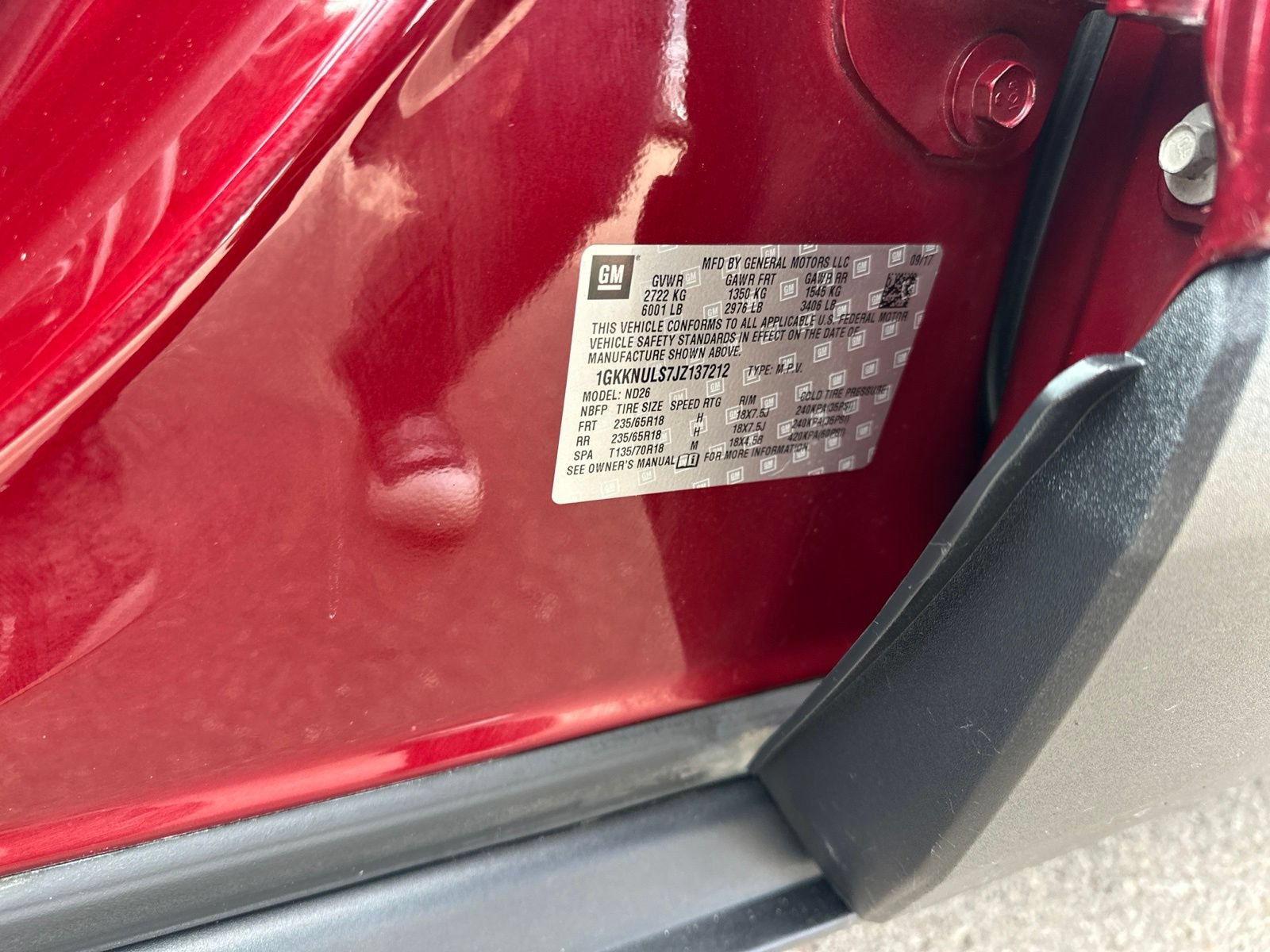 Used 2018 GMC Acadia SLT AWD/4WD image 16