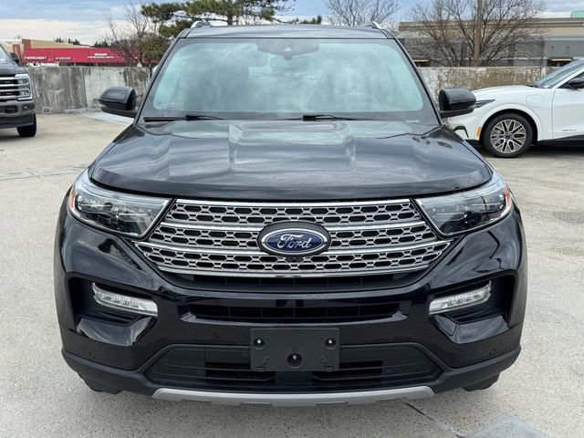 Used 2022 Ford Explorer Limited w/ Limited Technology Package image 2