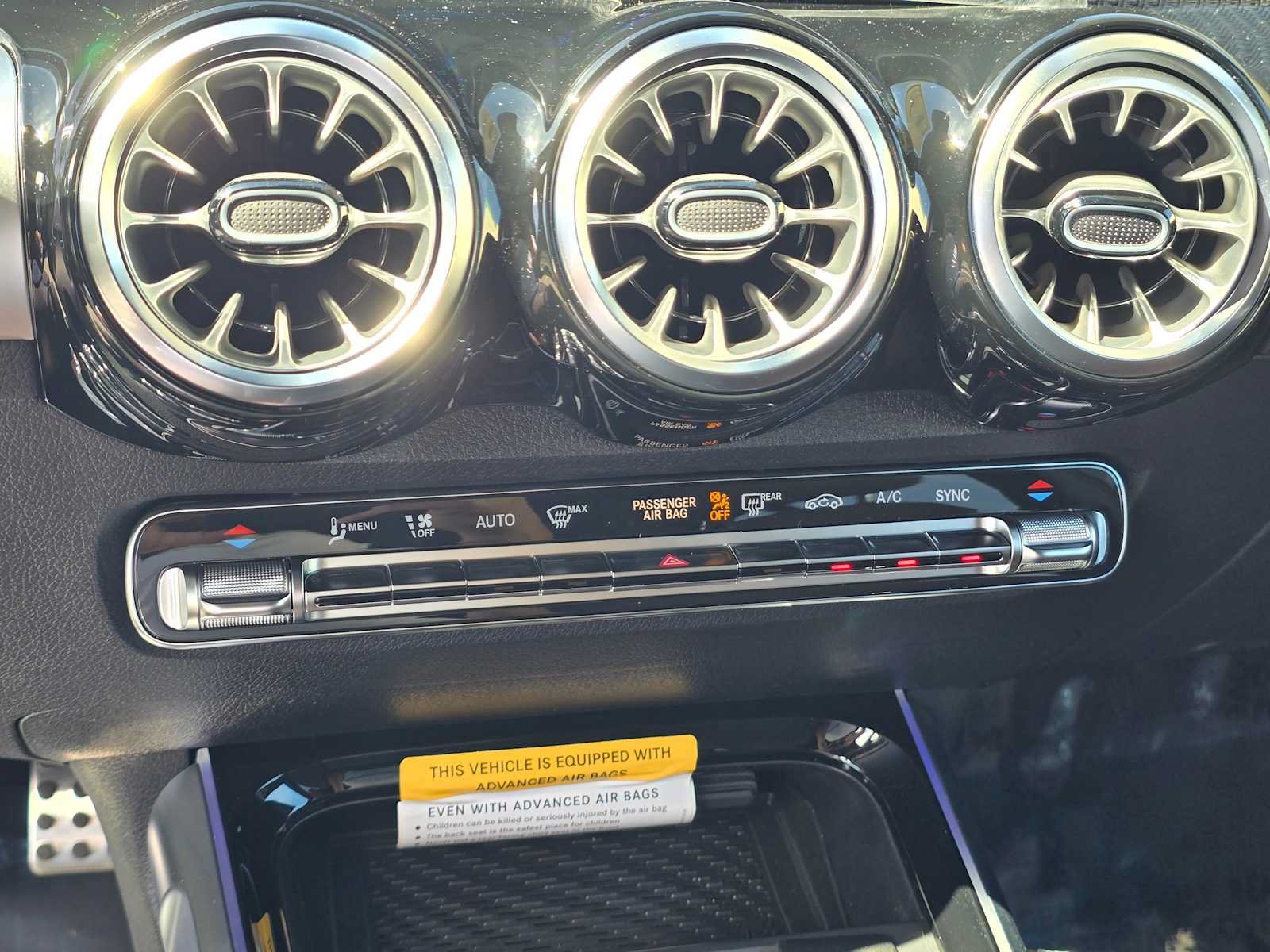 New 2026 Mercedes-Benz GLB 250 4MATIC image 31