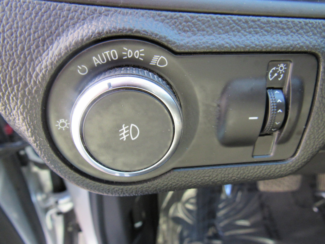 Used 2018 Buick Envision Preferred image 12