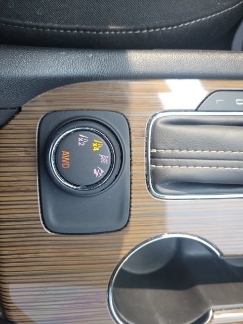 Used 2018 GMC Acadia SLE AWD/4WD image 39