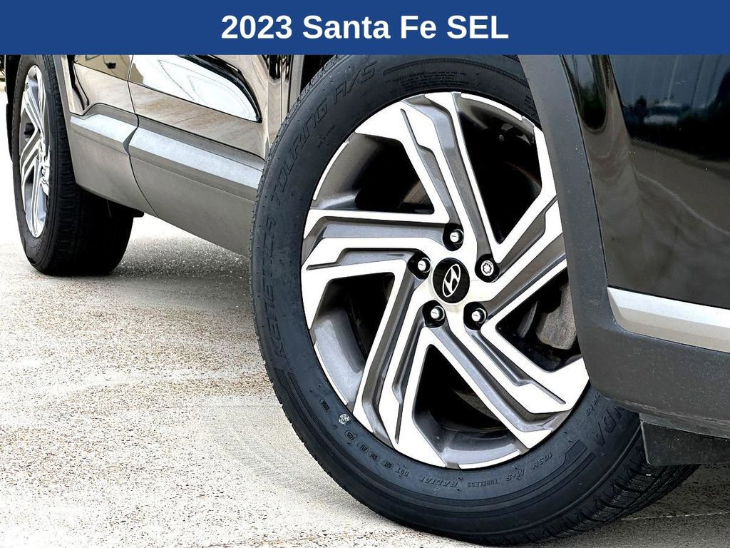 Used 2023 Hyundai Santa Fe SEL w/ Cargo Package FWD image 2