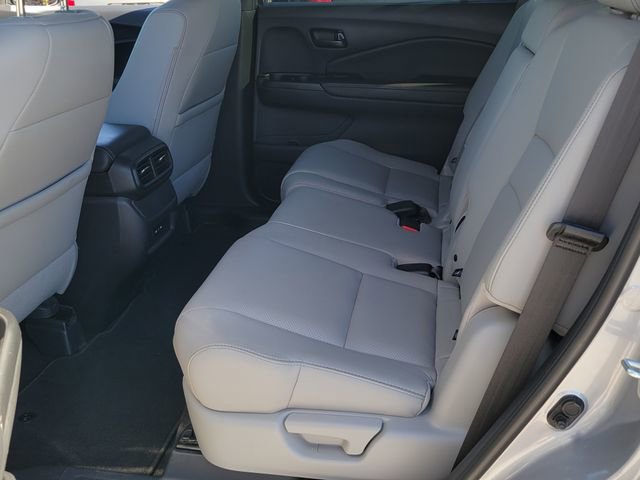 Used 2024 Honda Passport EX-L image 8