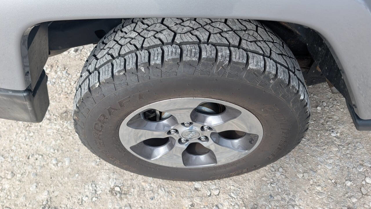 Used 2017 Jeep Wrangler Unlimited Sahara image 14