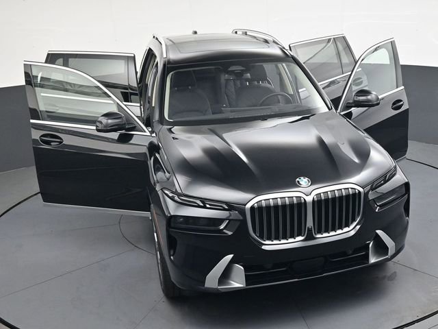 Used 2026 BMW X7 xDrive40i image 44