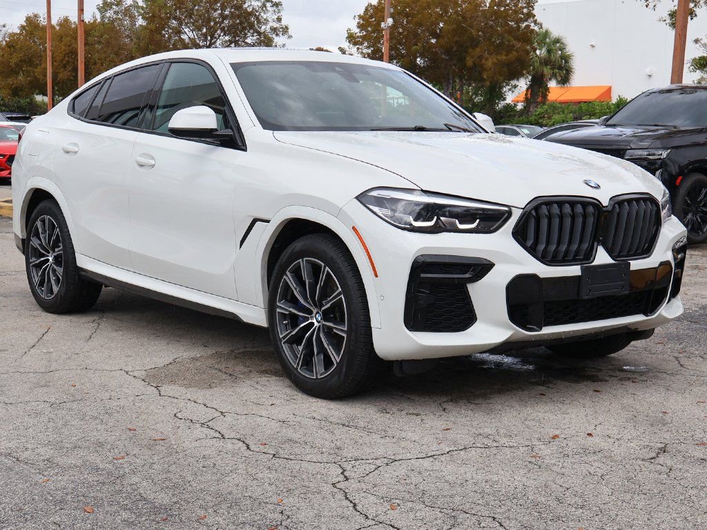 Used 2023 BMW X6 xDrive40i w/ M Sport Package image 2