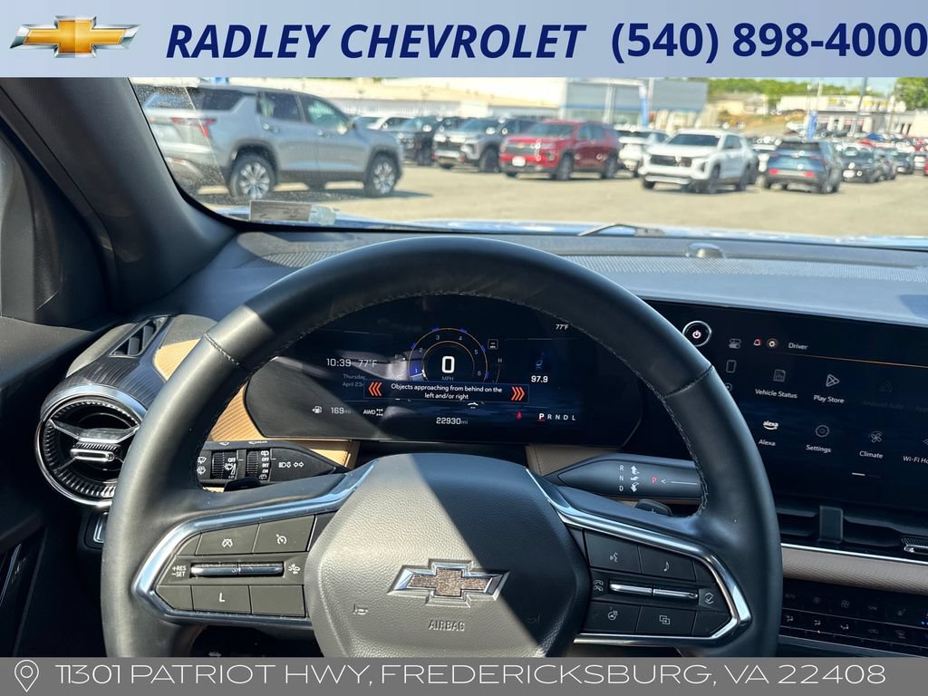 Used 2025 Chevrolet Equinox ACTIV w/ Safety and Technology Package AWD/4WD image 6