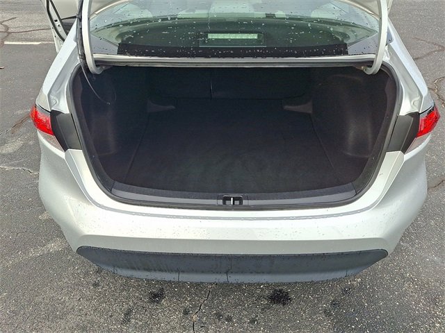 Used 2024 Toyota Corolla LE image 29