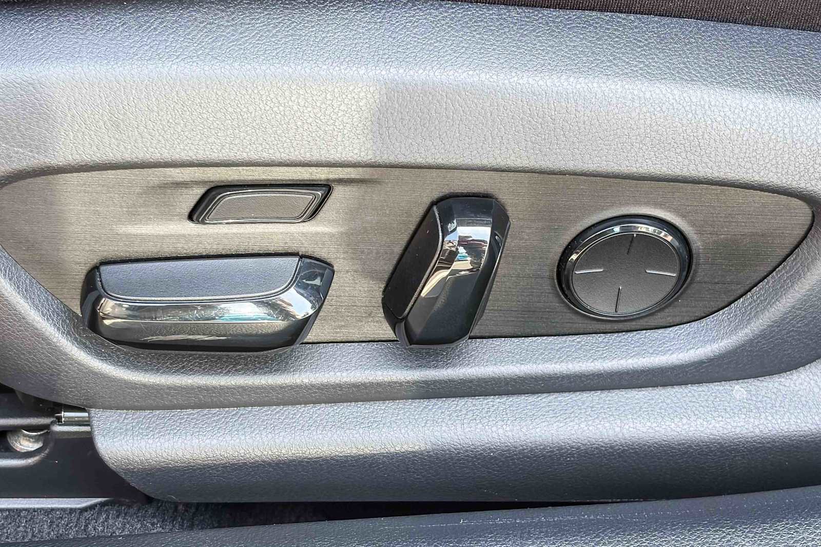 Used 2021 Lexus ES 300h w/ Accessory Package FWD image 21