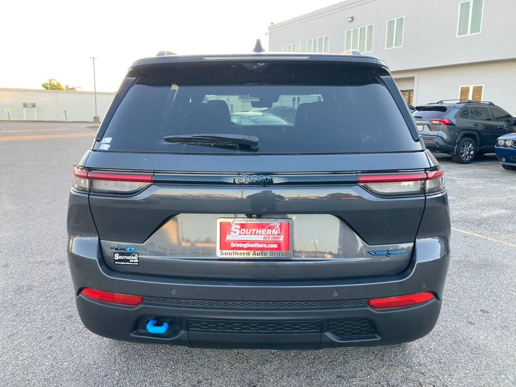 New 2024 Jeep Grand Cherokee Trailhawk w/ Advanced Protech Group II image 4