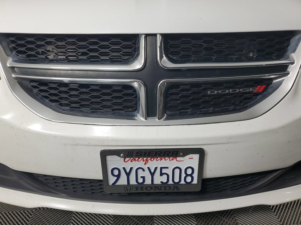 Used 2018 Dodge Grand Caravan SE w/ UConnect Hands-Free Group FWD image 10