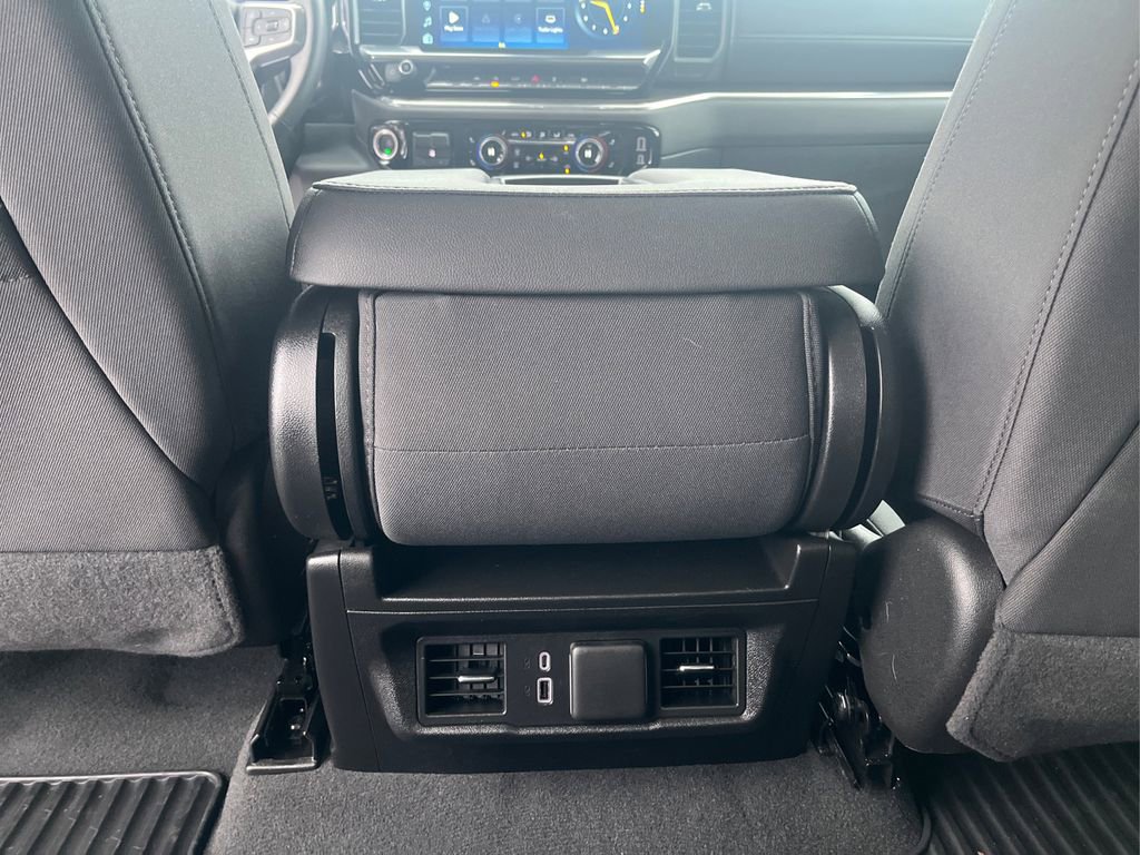Used 2025 Chevrolet Silverado 1500 LT image 18