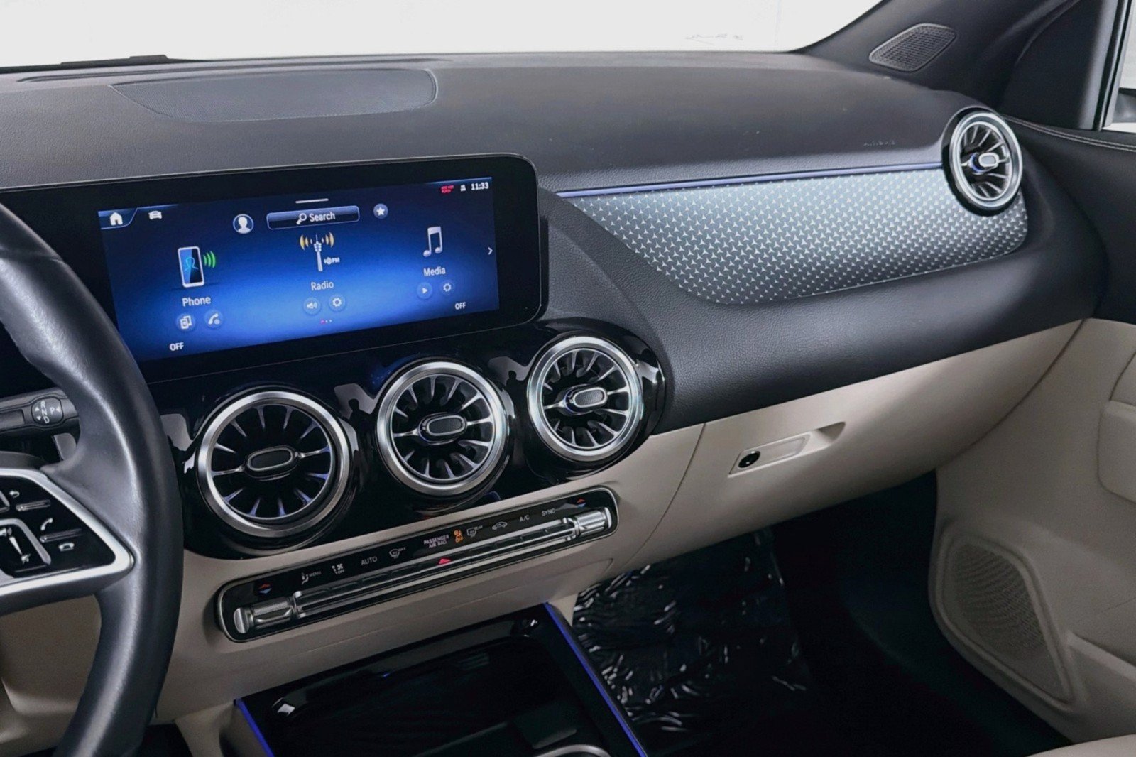 Used 2024 Mercedes-Benz GLA 250 image 21